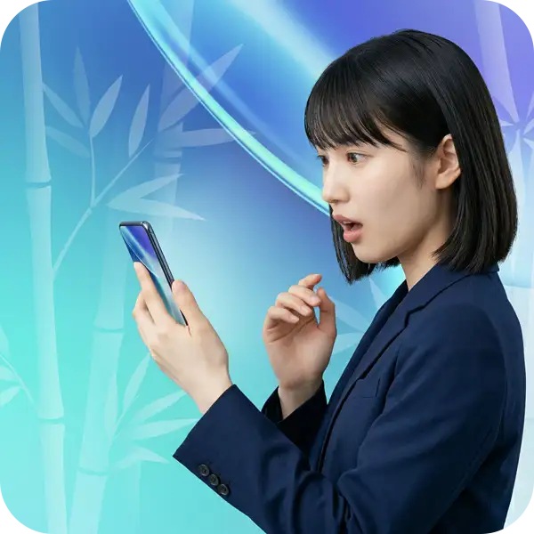 バンブーハウスが提案する最先端のAIチャットボットとRAG技術に驚き、納得する女性