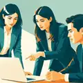 ノートパソコンの画面を指差しながら、3人のスタッフが内容を確認している様子のイラスト｜多要素認証（MFA）・パスキー導入ガイドのご案内